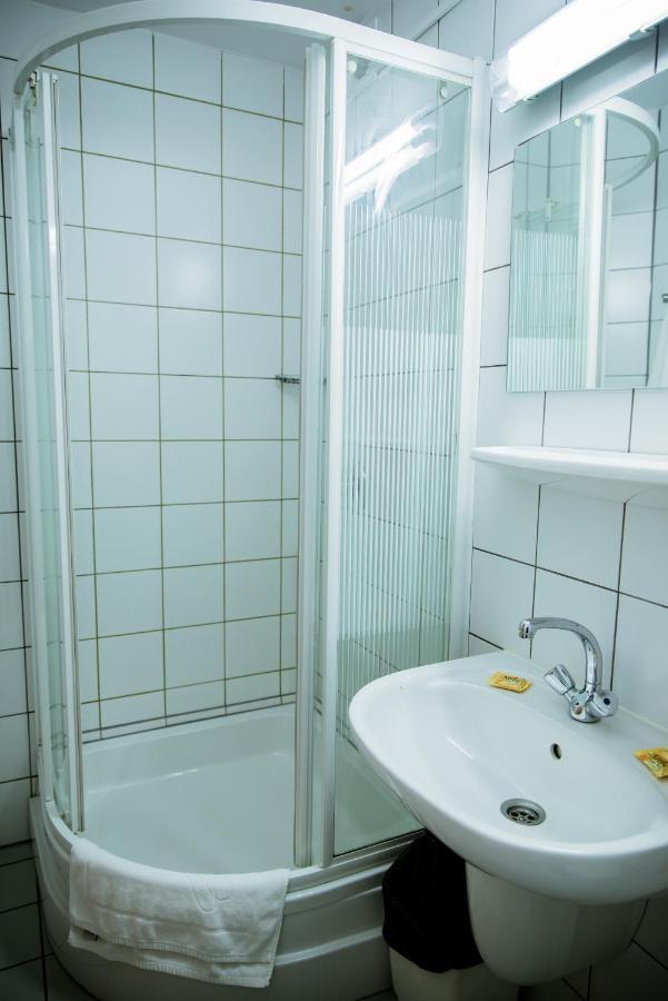 Miedzynarodowy Dom Spotkan Mlodziezy W Oswiecimiu Oświecim Exterior foto